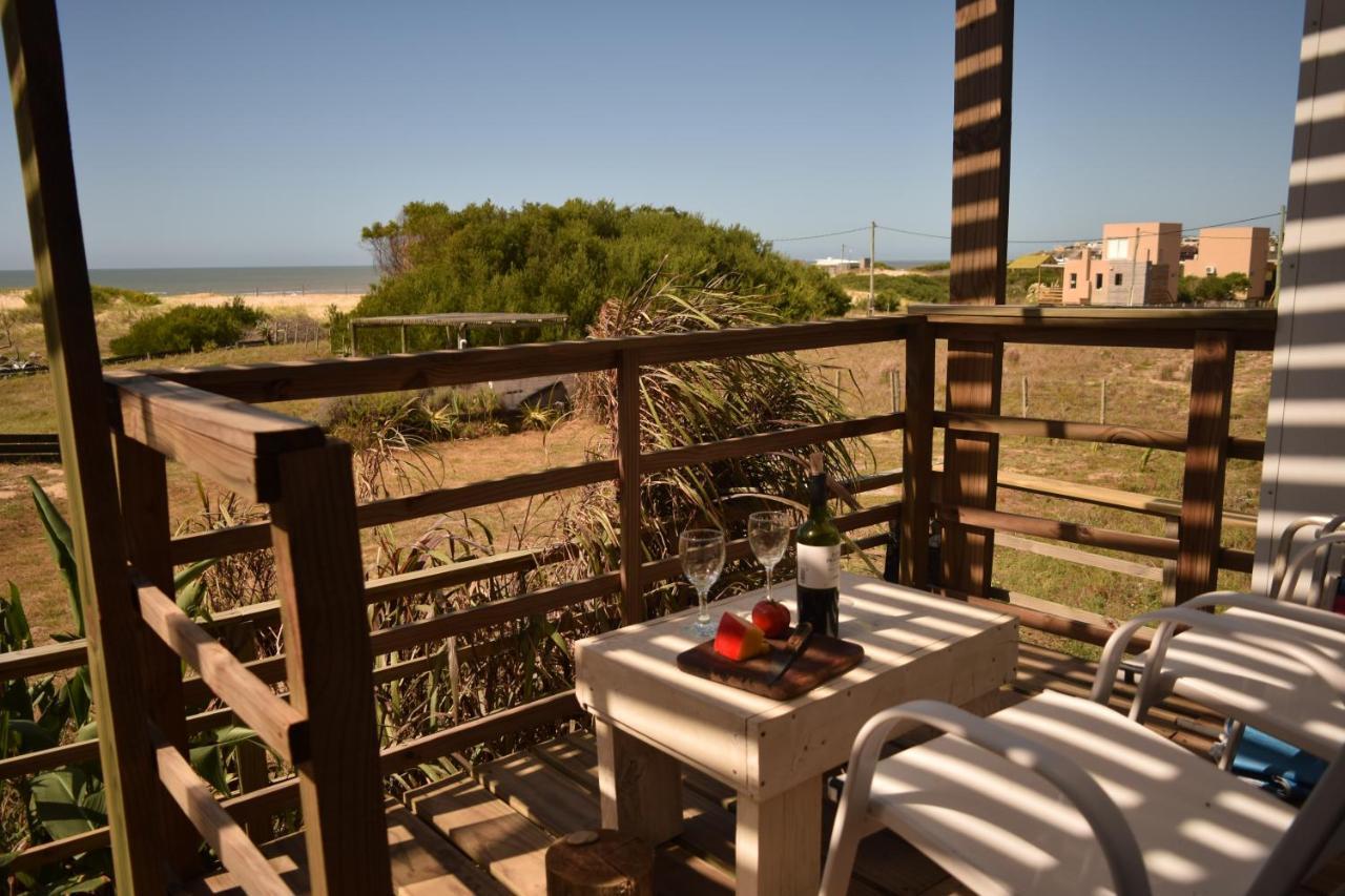 El Palafito Aparthotel La Pedrera Luaran gambar