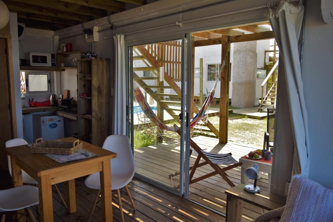 El Palafito Aparthotel La Pedrera Luaran gambar