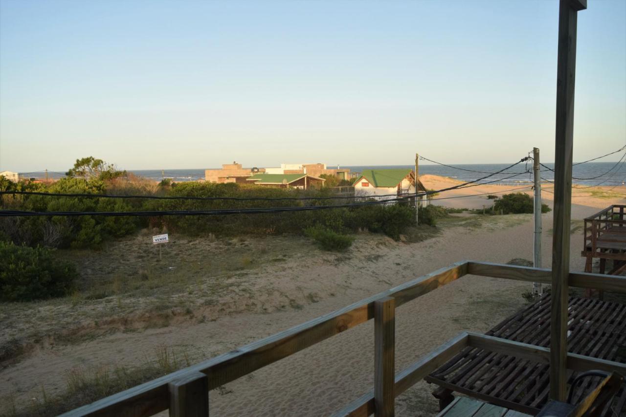 El Palafito Aparthotel La Pedrera Luaran gambar
