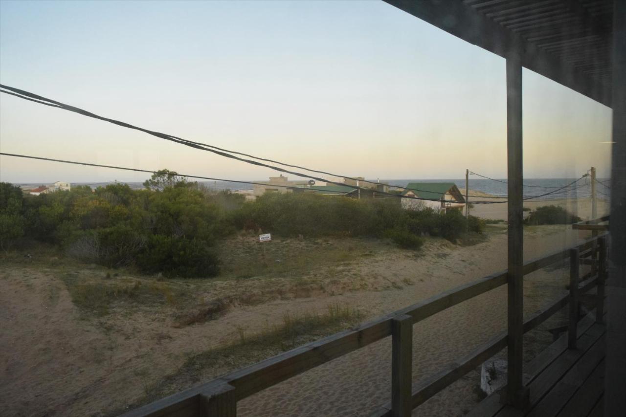 El Palafito Aparthotel La Pedrera Luaran gambar