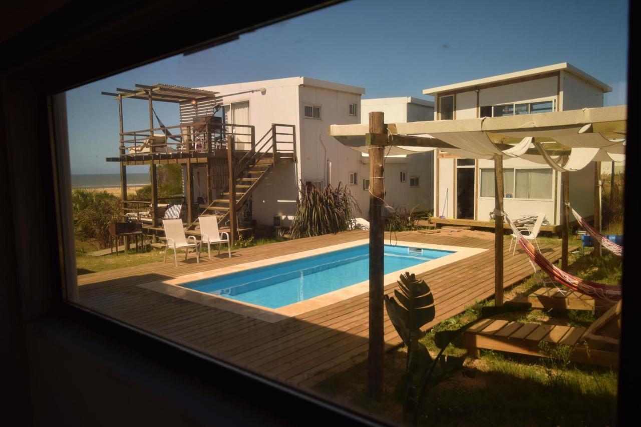 El Palafito Aparthotel La Pedrera Luaran gambar