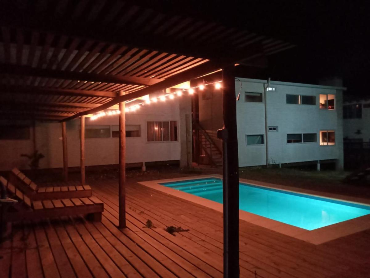 El Palafito Aparthotel La Pedrera Luaran gambar
