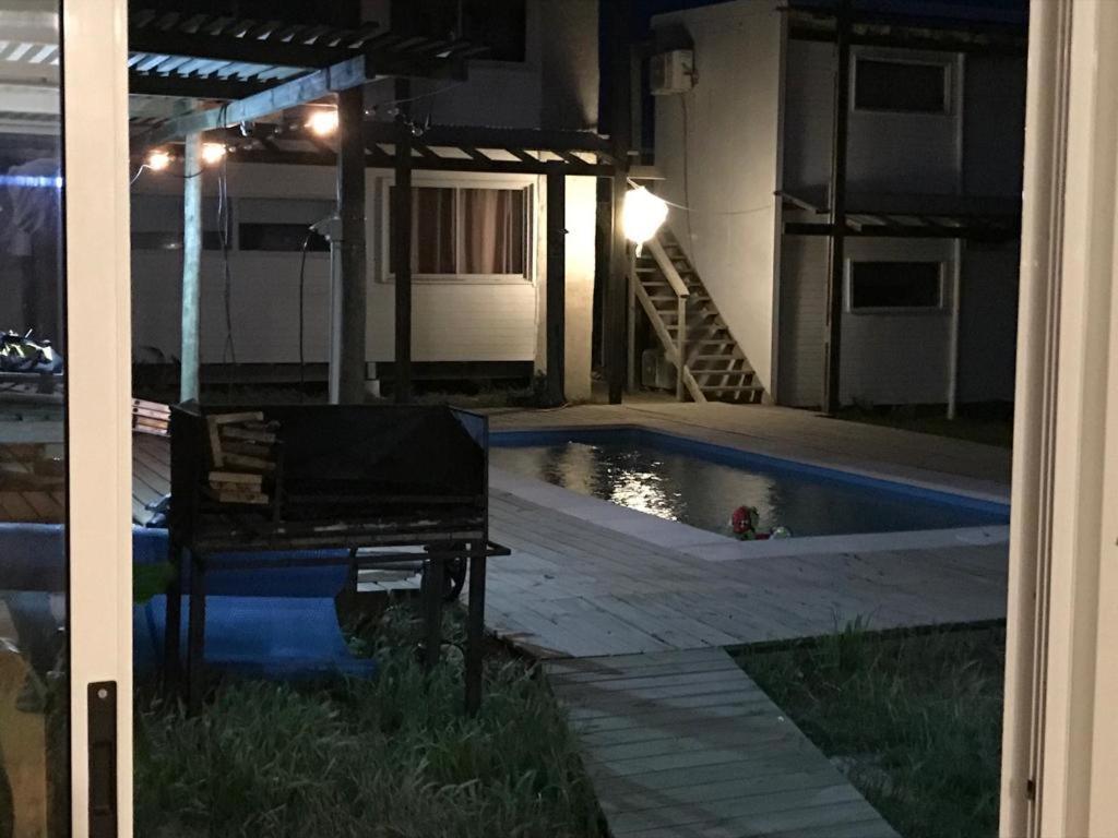 El Palafito Aparthotel La Pedrera Luaran gambar