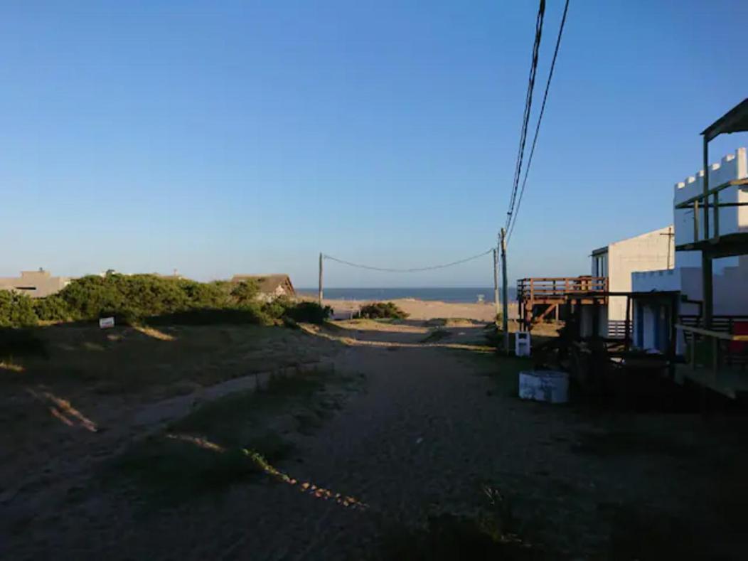 El Palafito Aparthotel La Pedrera Luaran gambar